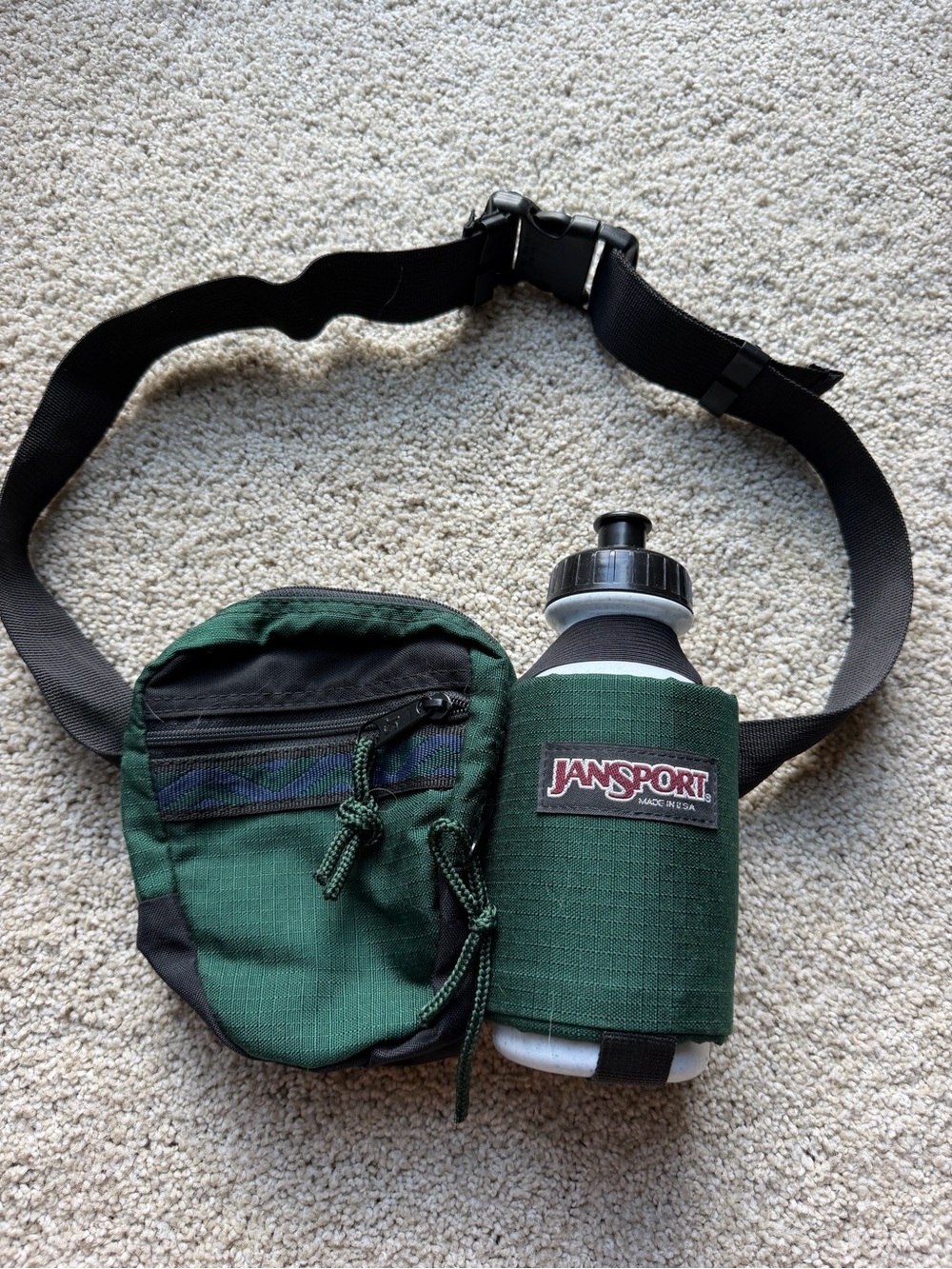 Vintage Fannie pack by Jansport with bottle and holder green